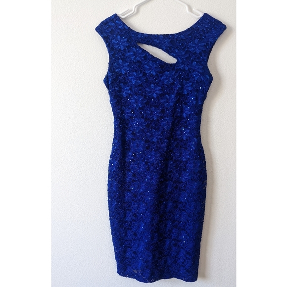 Blue sequined formal dress - Picture 1 of 3
